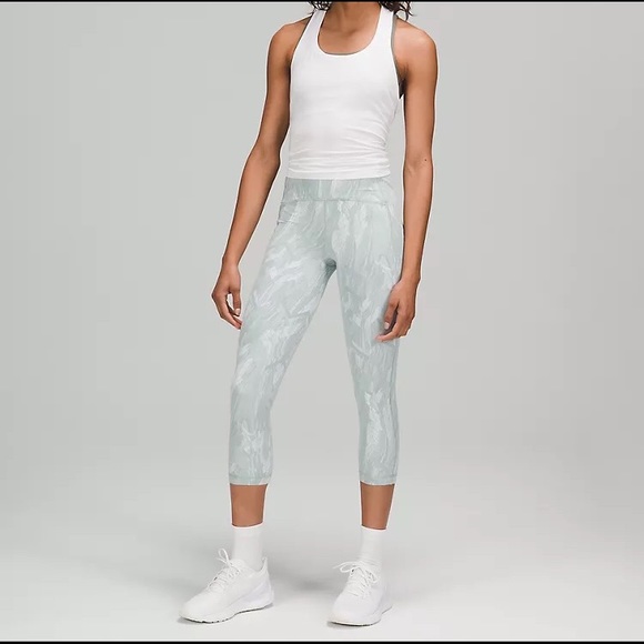 Lululemon Swift Speed Black High-Rise Crop 21" Leggings - Picture 6 of 7